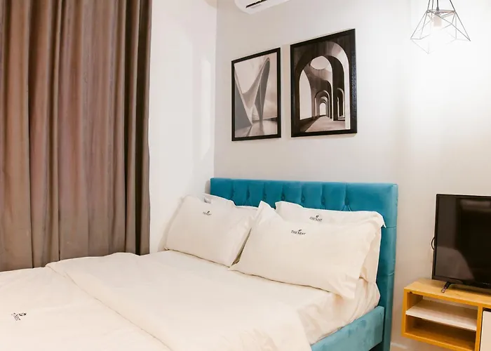 Durres Str Modern - The Nest 地拉那