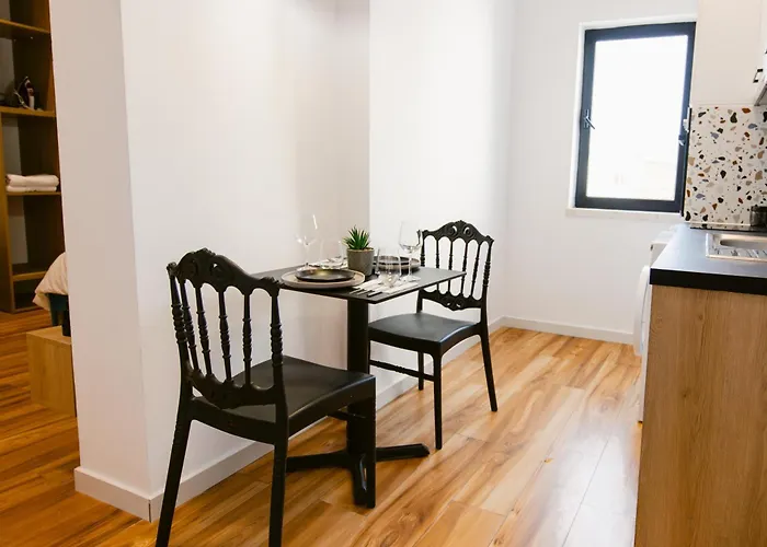 Durres Str Modern - The Nest *