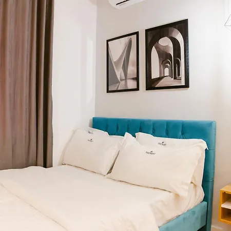 Durres Str Modern - The Nest 티라나